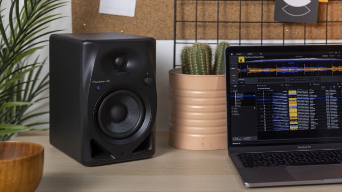 Pioneer DJ DM-50D-BT Bluetooth-Lautsprecher
